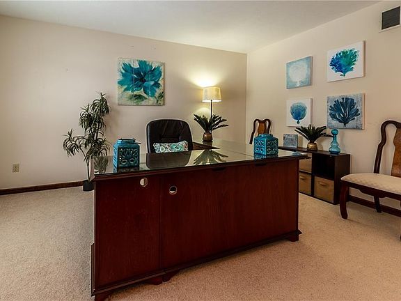 4th image of 1681 Wildwood Dr