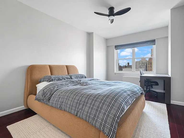 60 E 8th St #11D — Photo 6
