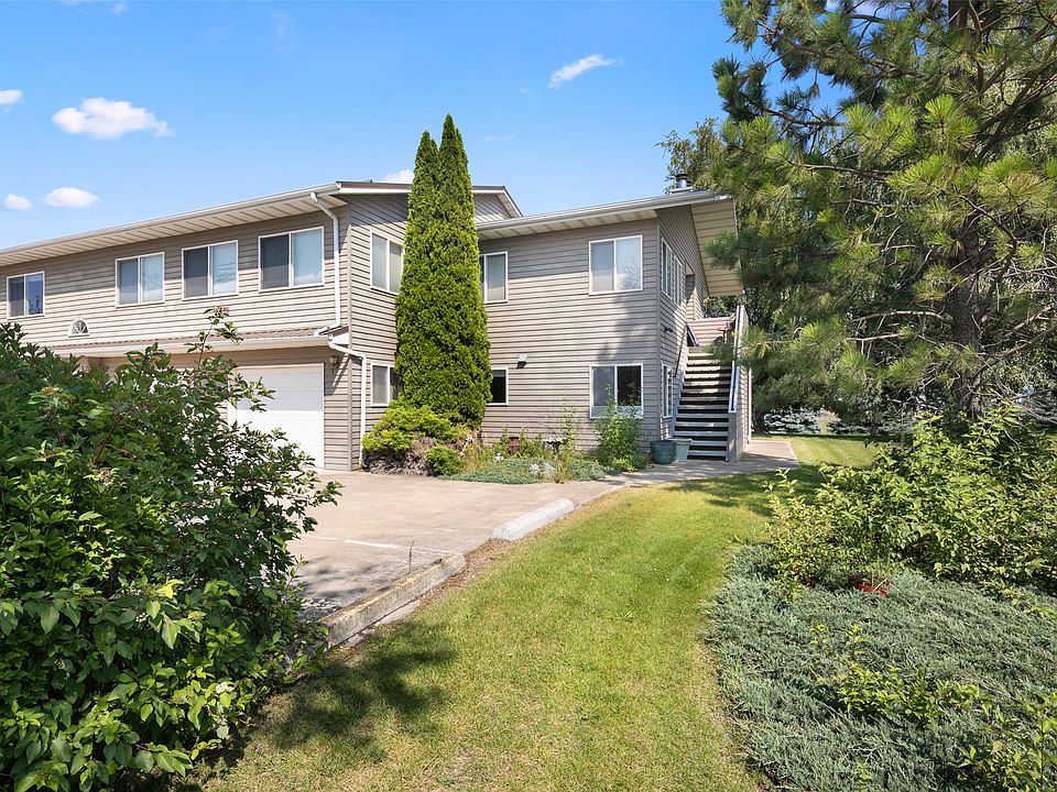 1st image of 135 Garden Dr APT A