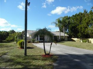 1421 15th St SW, Naples, FL 34117