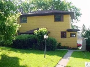 1026 E 10th St, Duluth, MN 55805