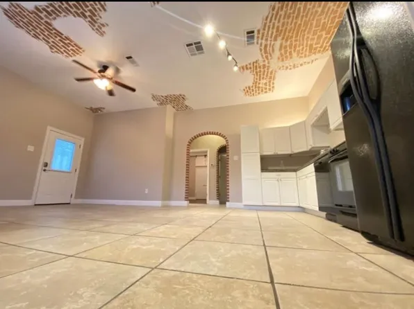 3107 Spurlock Rd APT 4, Nederland, TX 77627