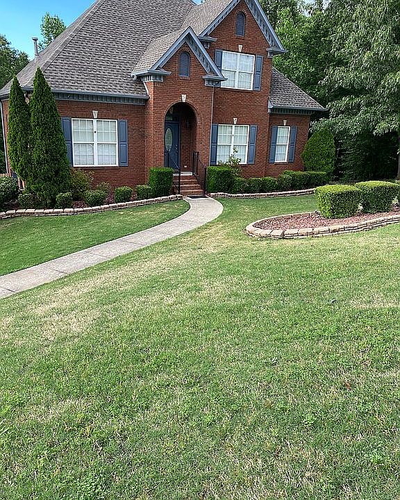 2nd image of 2705 Rosebay Ln