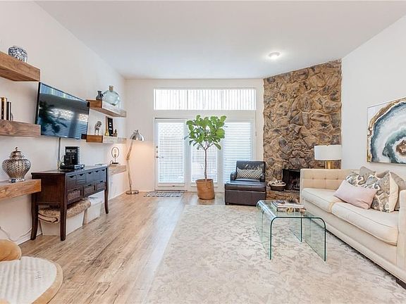 4th image of 2815 Welborn St APT 108