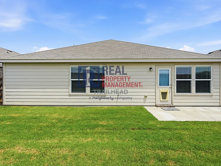 4501 Greenham Ln — Photo 17