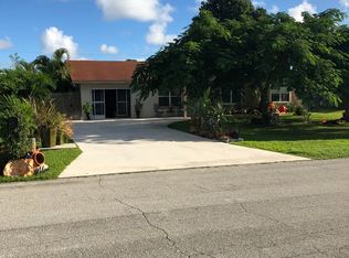 951 SE Thornhill Dr, Port Saint Lucie, FL 34983
