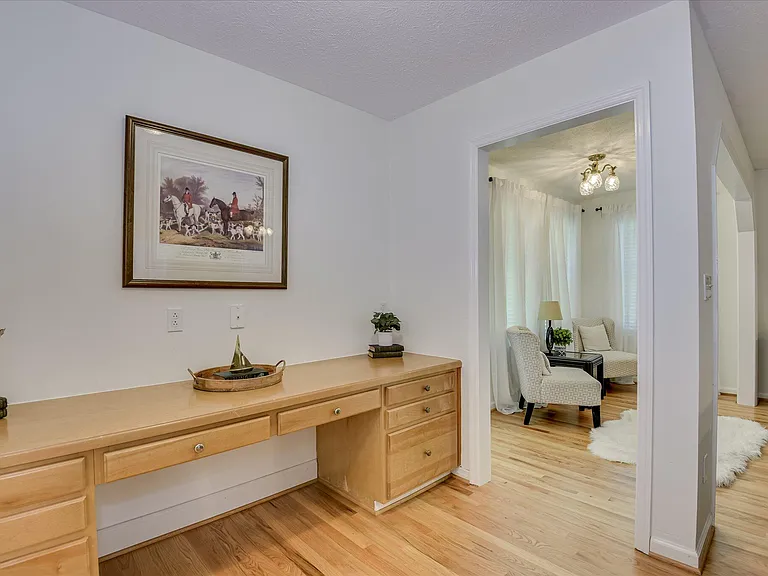 869 Hickory Ridge Rd — Photo 10