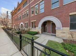1906 S Prairie Ave, Chicago, IL 60616