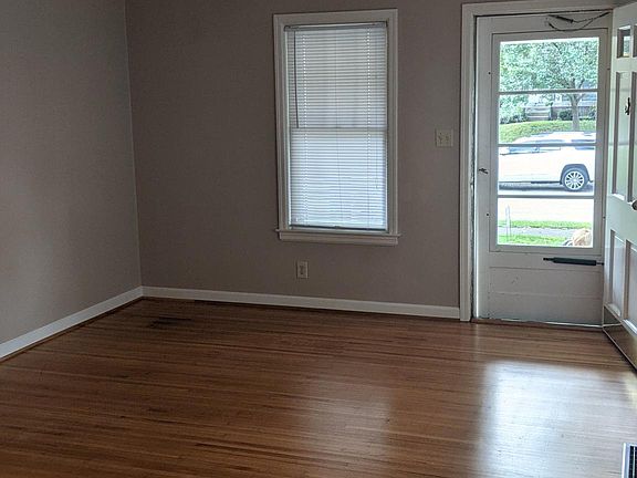 4th image of 6359 N Park Ave