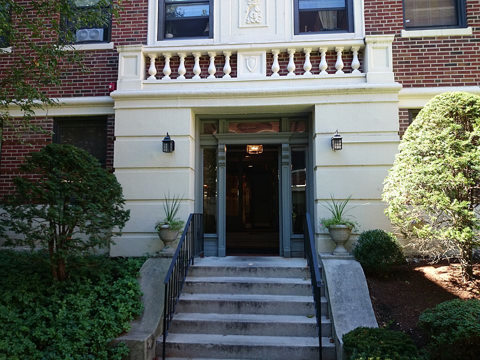 1st image of 145 Englewood Ave APT 1
