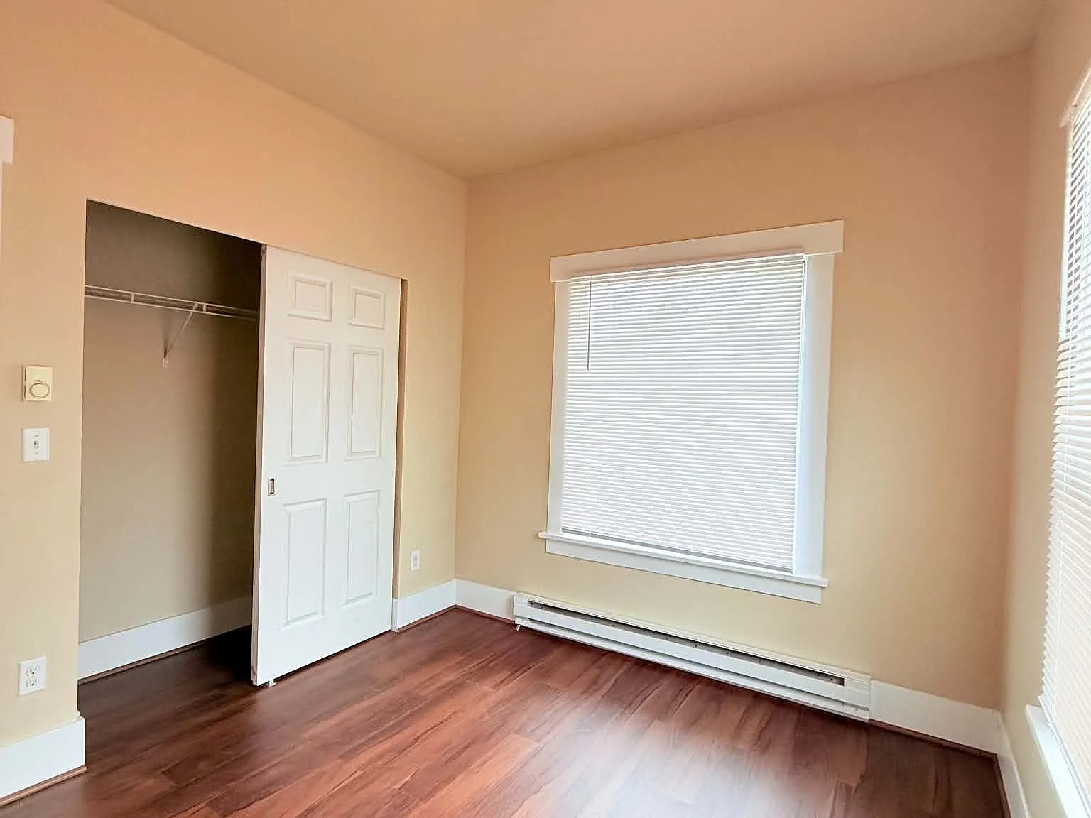 2 bed, 1.0 bath, 682 sqft, $2,000 — Photo 2