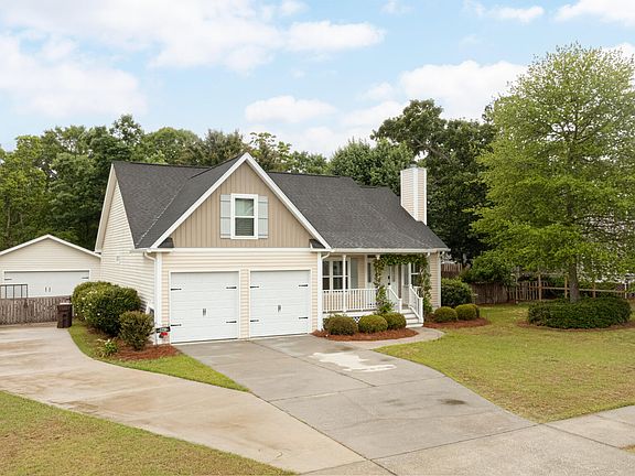 2nd image of 1220 Francis Marion Cir