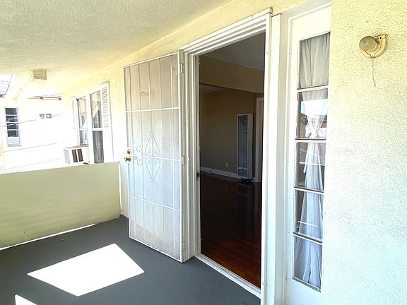 5th image of 217 S Olive Ave #B