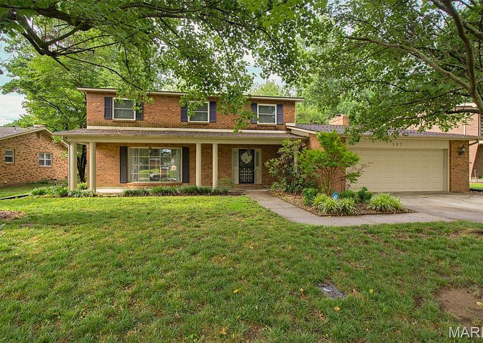 1st image of 107 Summer Dr