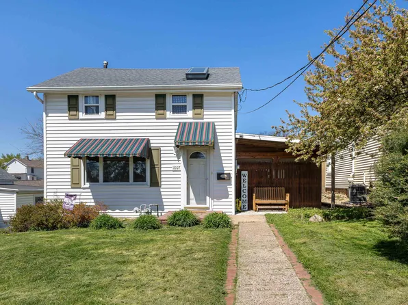 1807 Bennett St, Dubuque, IA 52001