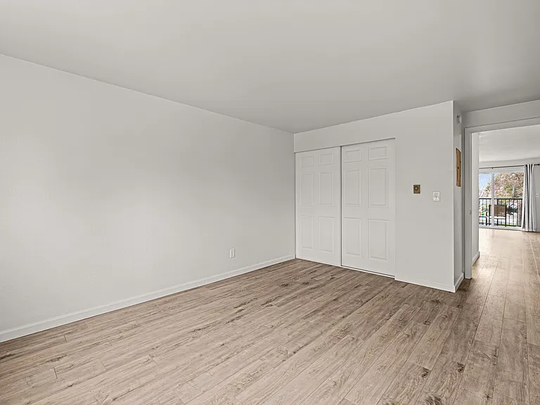 15210 Macadam Rd S #D211 — Photo 20