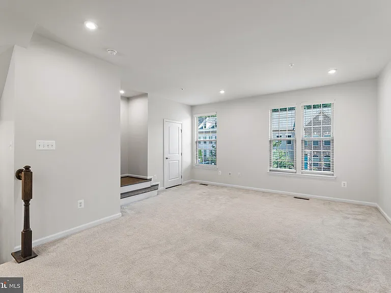 2657 Richmond Way — Photo 22