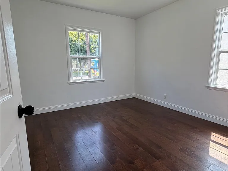 8602 Springer St — Photo 17