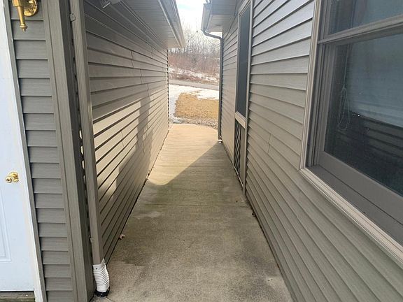 5th image of 3074 Southshore Dr