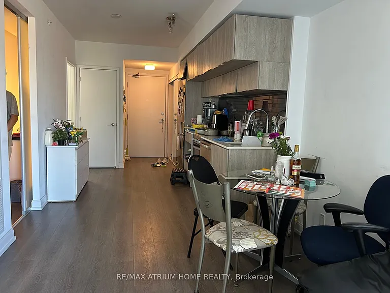 181 Dundas St E #2812 — Photo 6
