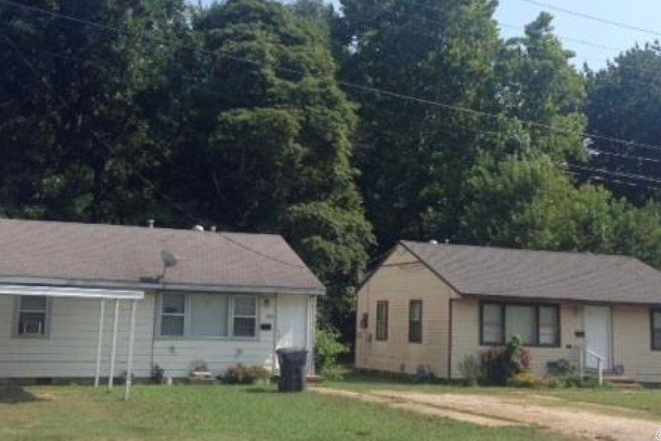 1st image of 1218 W Oak Ave