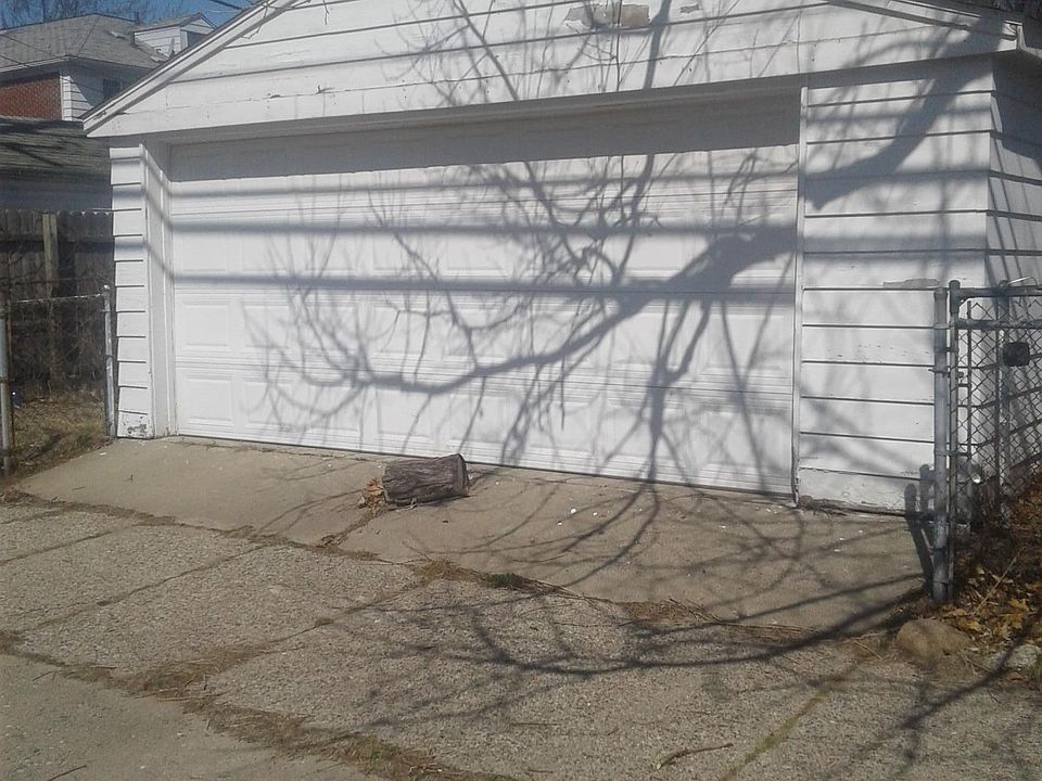 2nd image of 19303 Griggs St