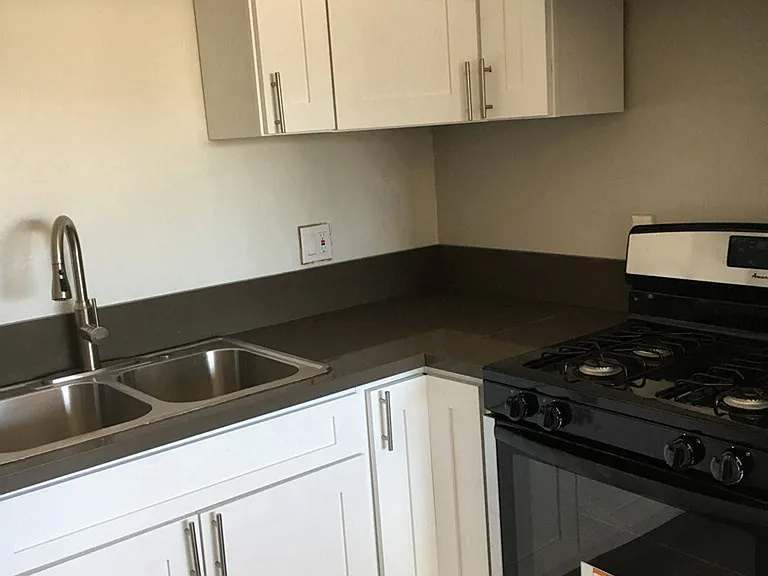 141 E Wakefield Ave — Photo 10