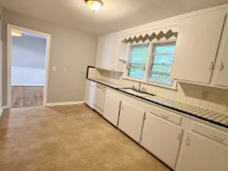 7709 Castleton Pl — Photo 15