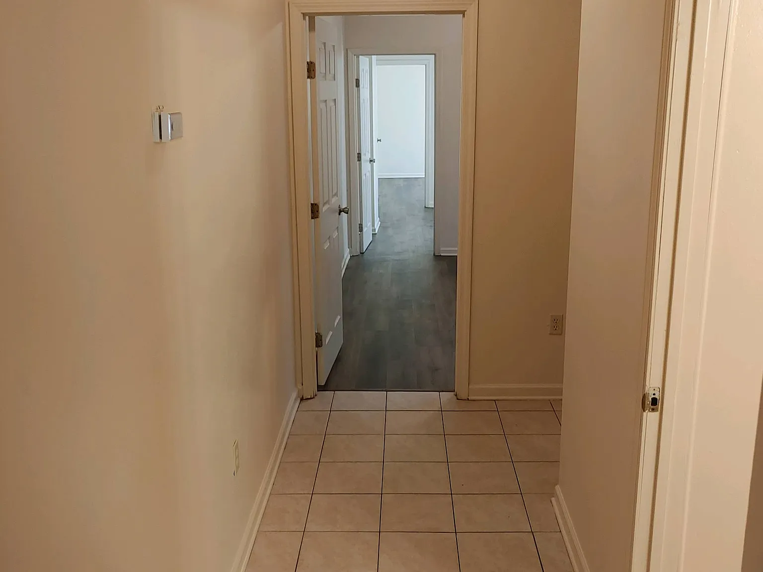 3 bed, 1050 sqft, $1,300 — Photo 4