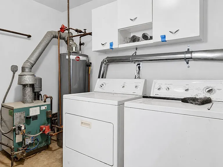 7420 Drexel St — Photo 13