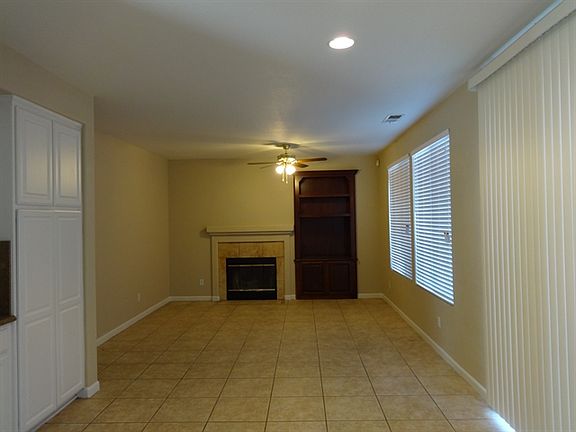 4th image of 2408 Skyview Cir #10