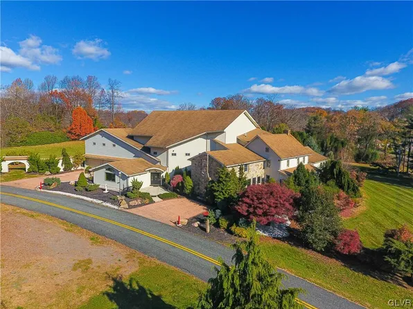6271 Batman Rd, Zionsville, PA 18092