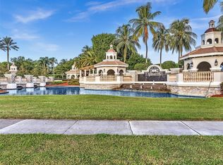 10706 Versailles Blvd, Wellington, FL 33449