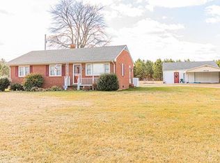 2426 Harris Hill Rd, Dunnsville, VA 22454