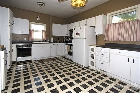 Large kitchen