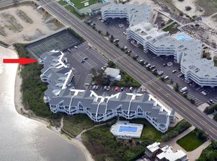 250 Dune Rd APT 123, Westhampton Beach, NY 11978