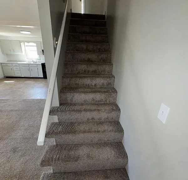 45 N Lake Ave — Photo 5
