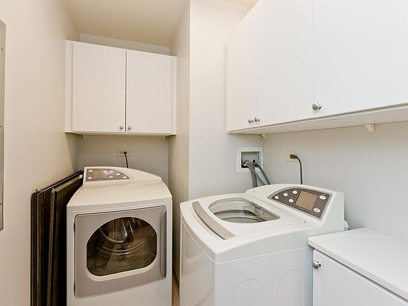 2nd image of 310 S Michigan Ave Unit 1304