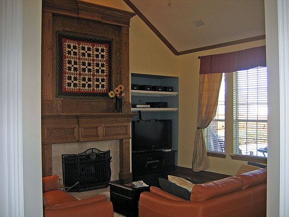 4th image of 1224 Sarita Dr