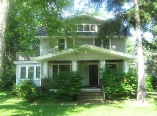 2972 Clague Rd, North Olmsted, OH 44070