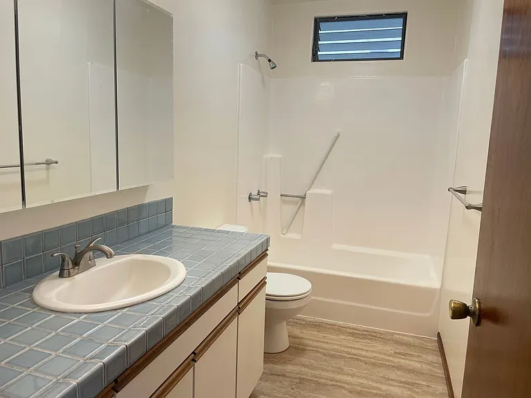 64 5122 White Rd #16 — Photo 15