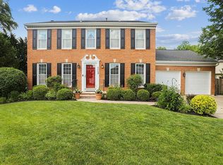 1113 Fairlawn Ct, Crofton, MD 21114
