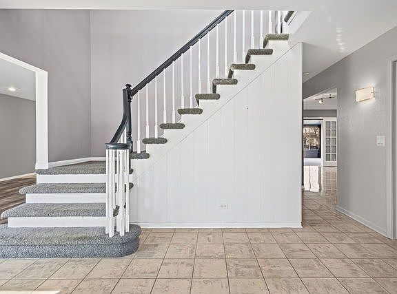 2nd image of 1100 Hidden Lake Dr