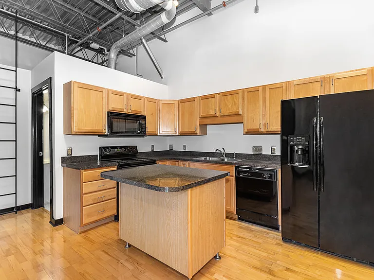 700 Market St #203 — Photo 4