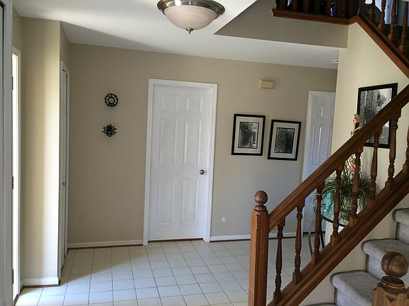 5th image of 46160 Litchfield Dr