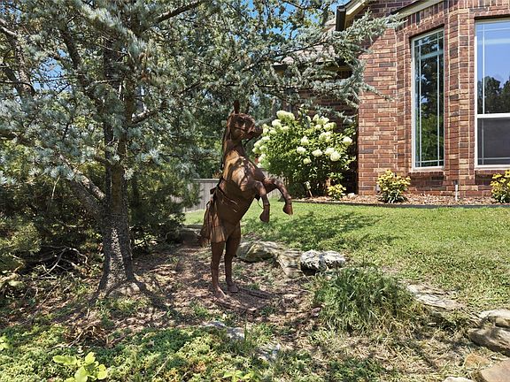 5th image of 18810 Timberlake Dr