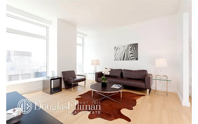 Rented by Douglas Elliman | media 78
