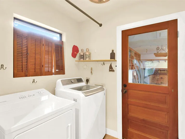 50 Lazy Ln — Photo 17