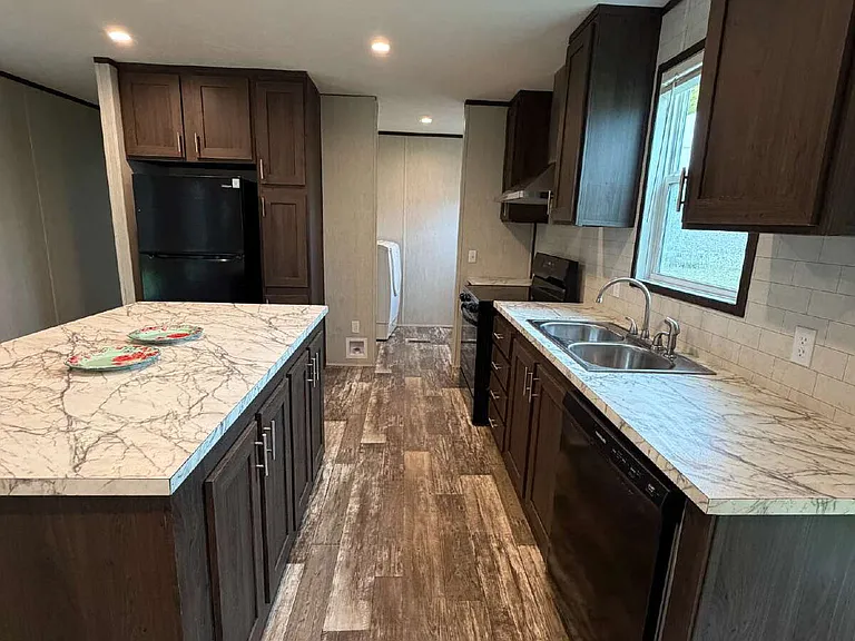 1635 Johnny Murphy Rd #B9 — Photo 6
