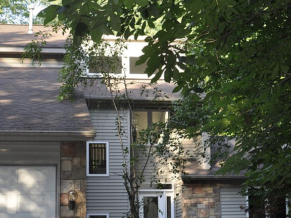 3rd image of 6247 Montmorency Dr SE
